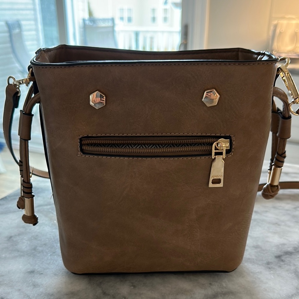 Chic Brown Crossbody Bag